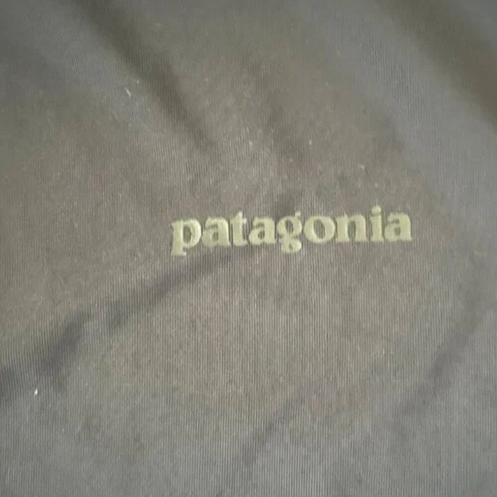 Patagonia Rash Guard - Picture 2 of 8